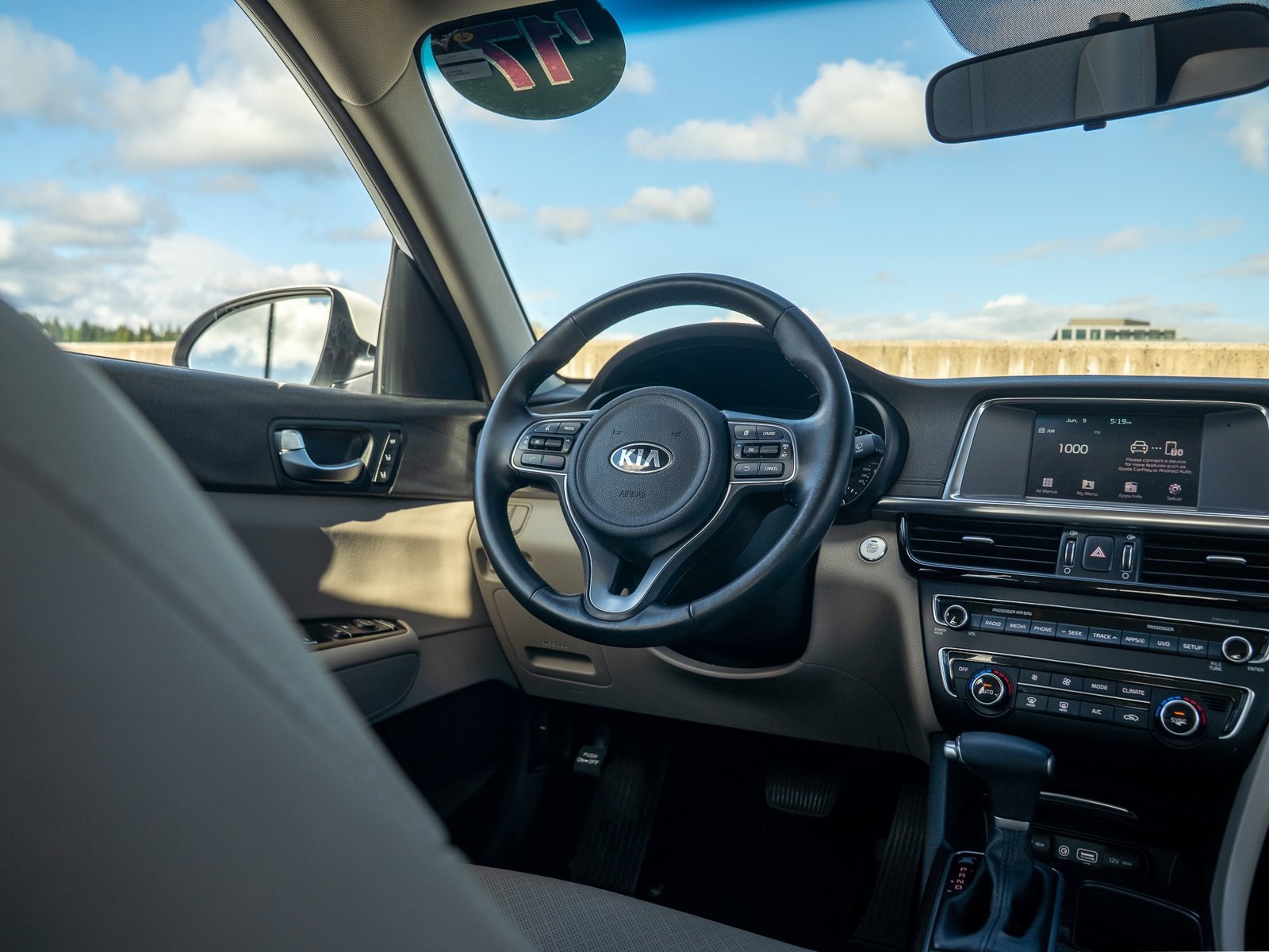 Used 2017 Kia Optima EX FWD image 17