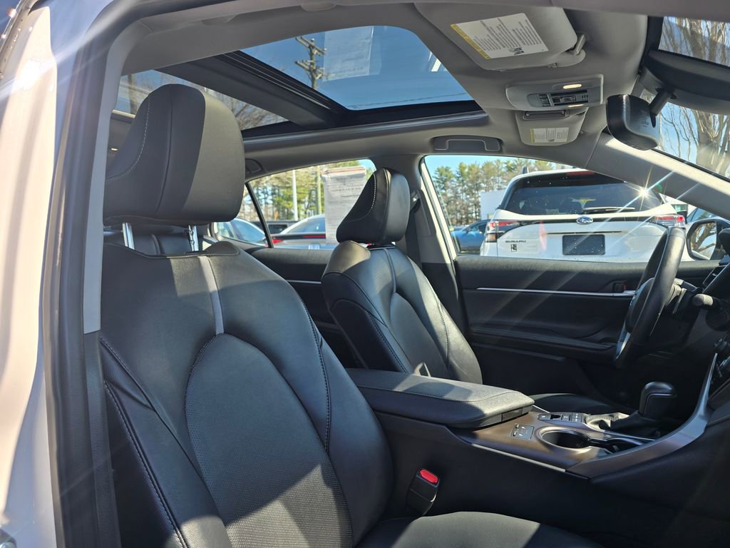 Used 2024 Toyota Camry XSE w/ Navigation Package image 13