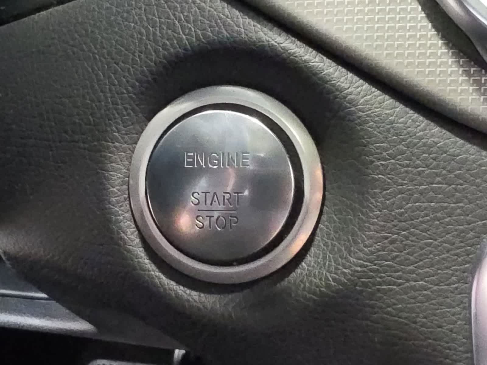Used 2019 Mercedes-Benz GLA 250 4MATIC image 26