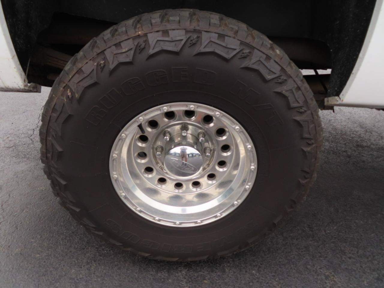Used 2008 Chevrolet Silverado 2500 LTZ w/ Suspension Package, Off-Road AWD/4WD image 18