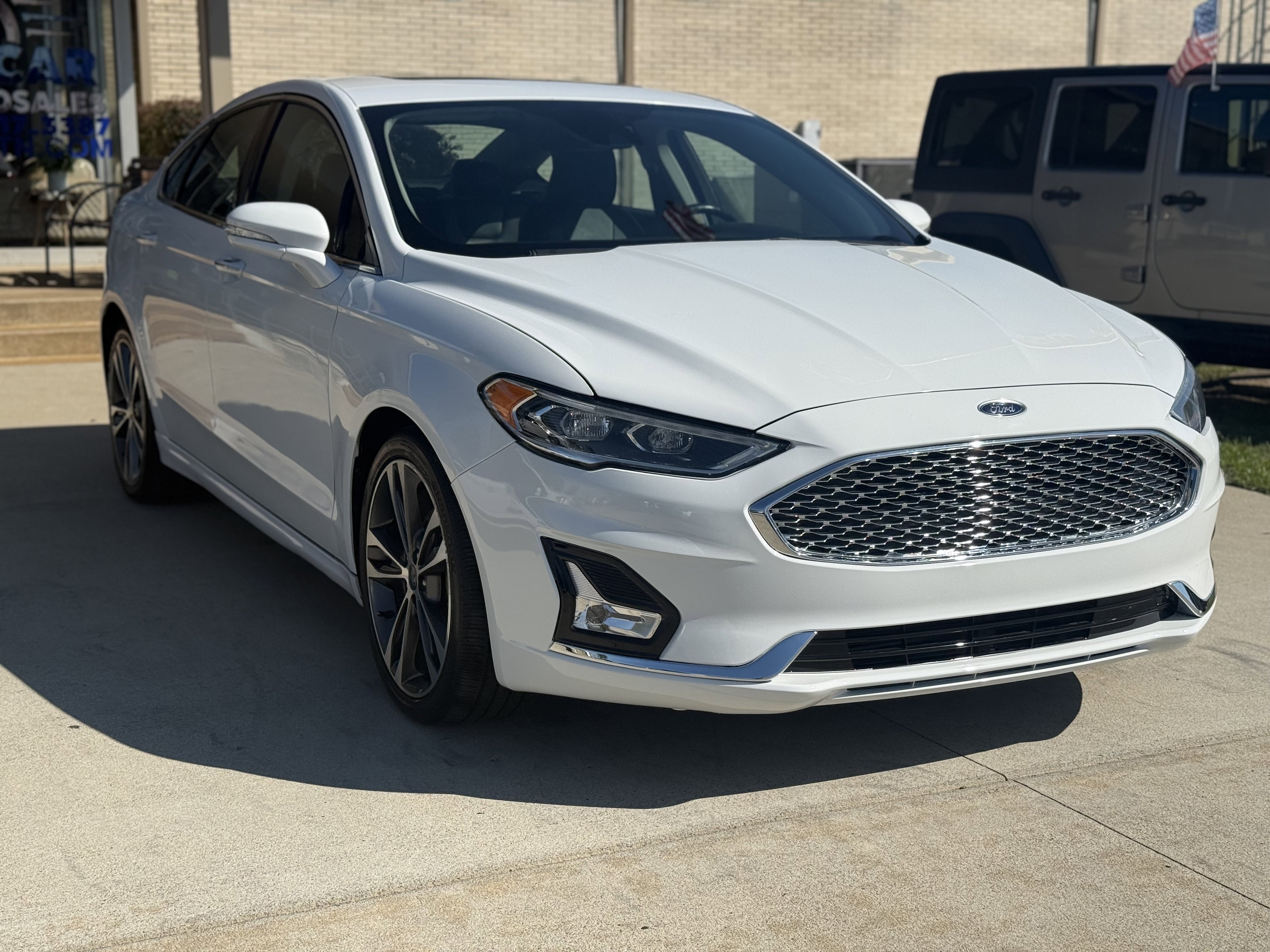 Used 2020 Ford Fusion Titanium image 3