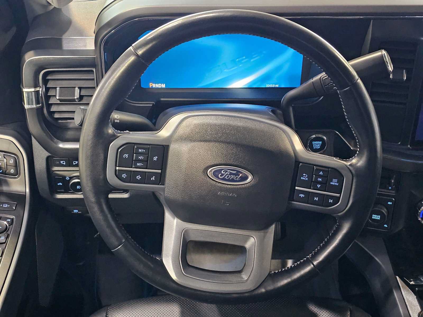 Used 2024 Ford F250 Lariat w/ Black Appearance Package AWD/4WD image 19