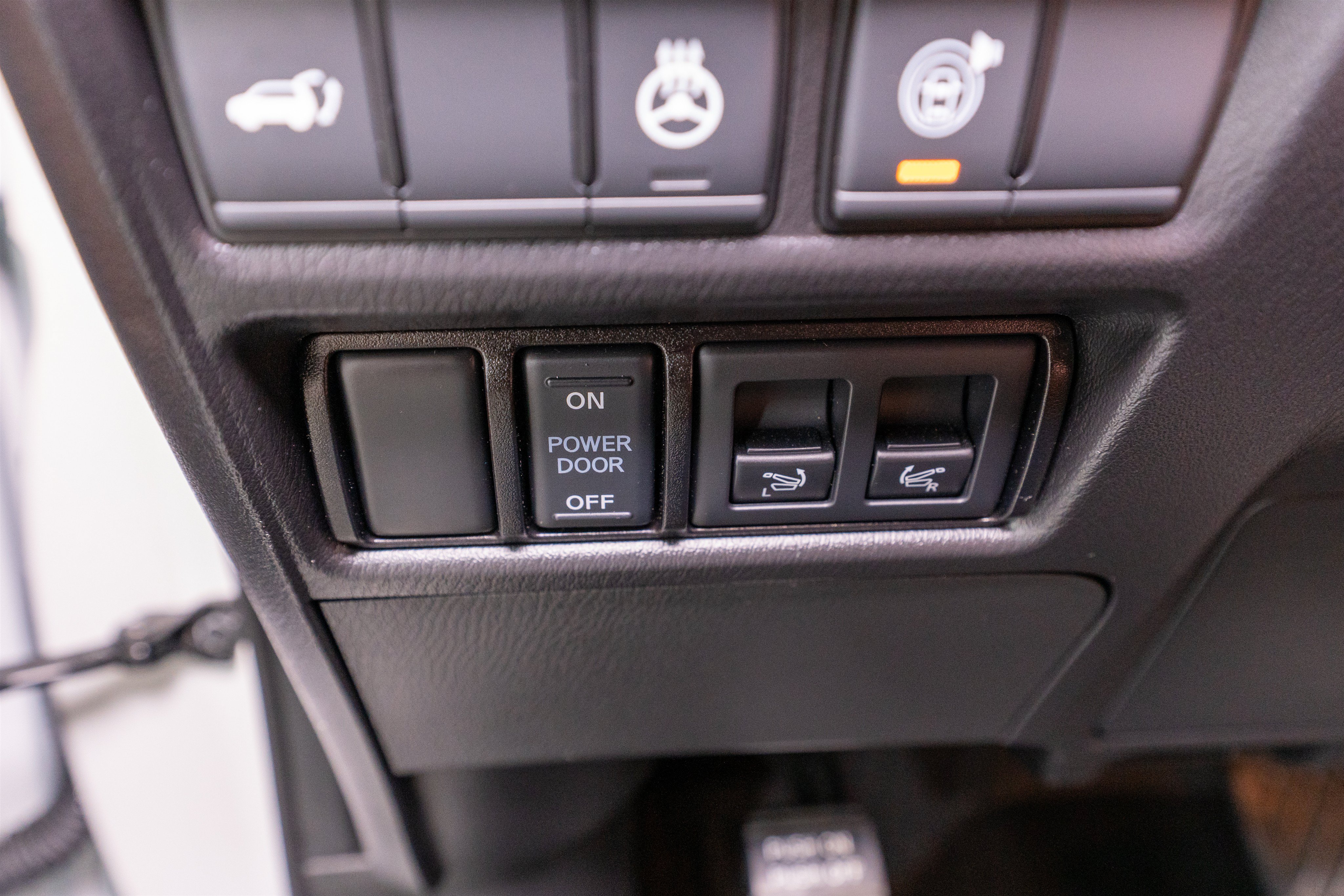 Used 2024 INFINITI QX80 Sensory AWD/4WD image 34
