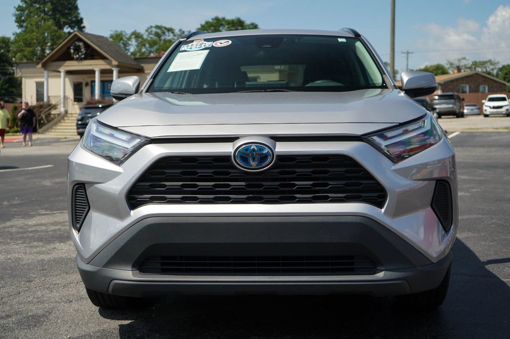 Used 2023 Toyota RAV4 LE AWD/4WD image 16