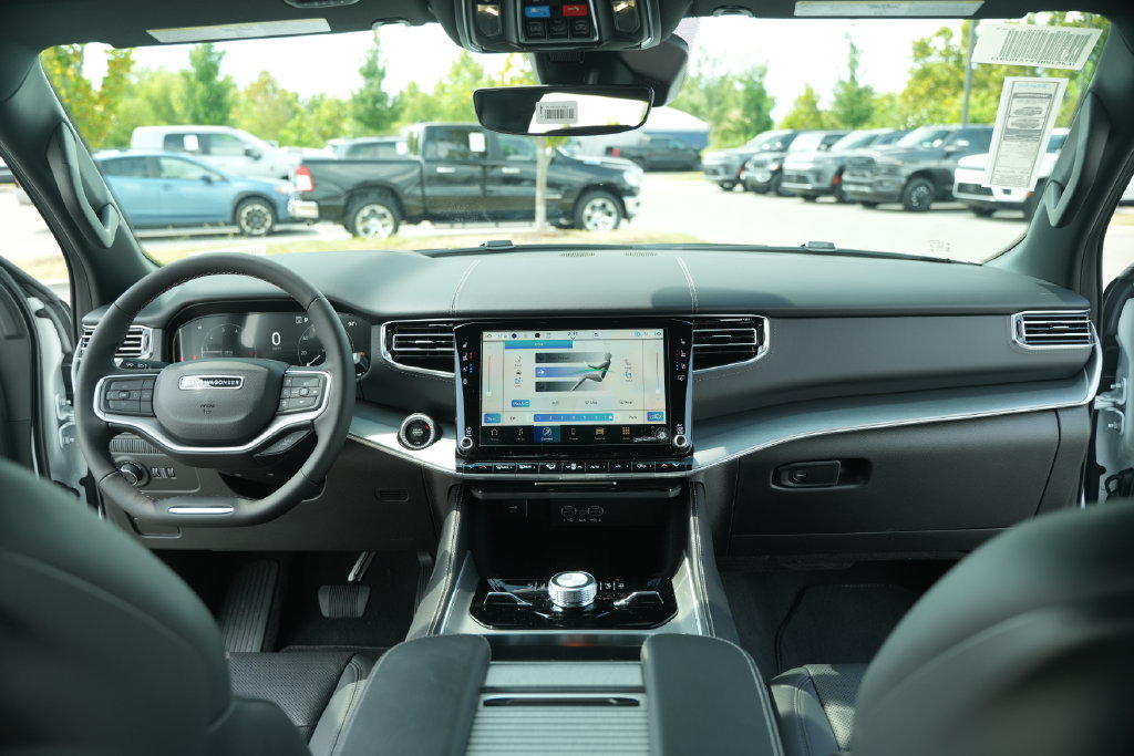 New 2026 Jeep Grand Wagoneer Limited AWD/4WD image 26
