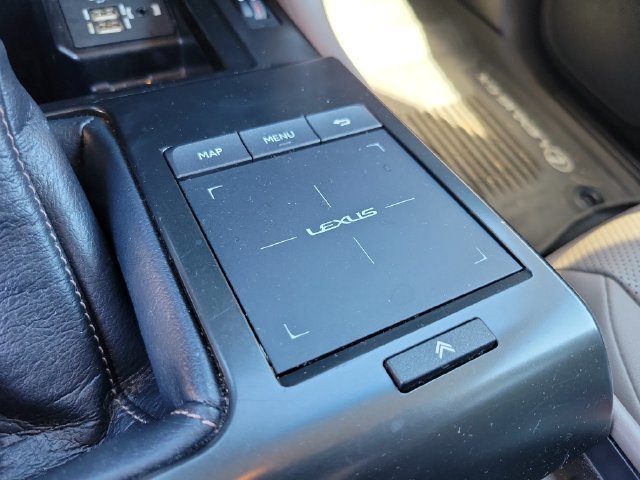 Used 2023 Lexus GX 460 Premium w/ Accessory Package AWD/4WD image 24