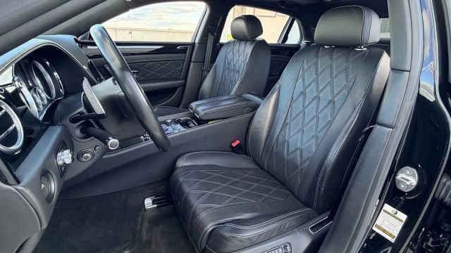 Used 2016 Bentley Flying Spur V8 image 28