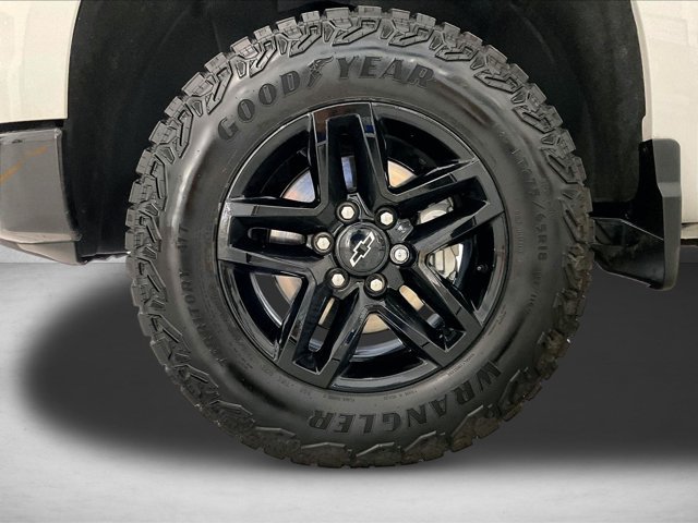 Used 2024 Chevrolet Silverado 1500 Custom Trail Boss AWD/4WD image 10