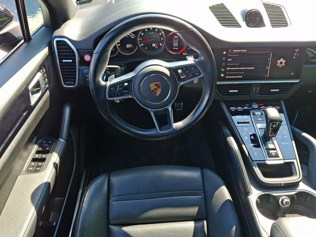 Used 2022 Porsche Cayenne S AWD/4WD image 12