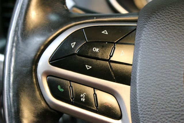 Used 2019 Jeep Cherokee Sport w/ Cold Weather Group AWD/4WD image 21