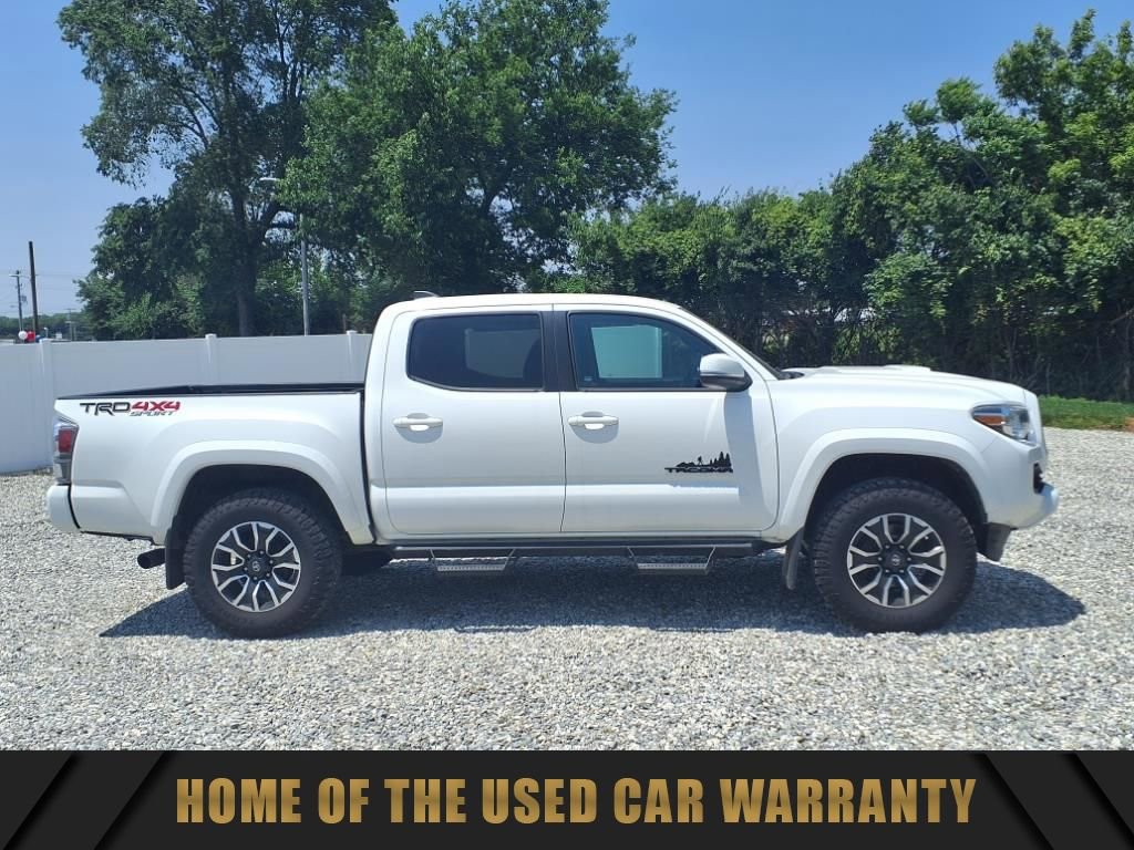 Used 2021 Toyota Tacoma TRD Sport image 2
