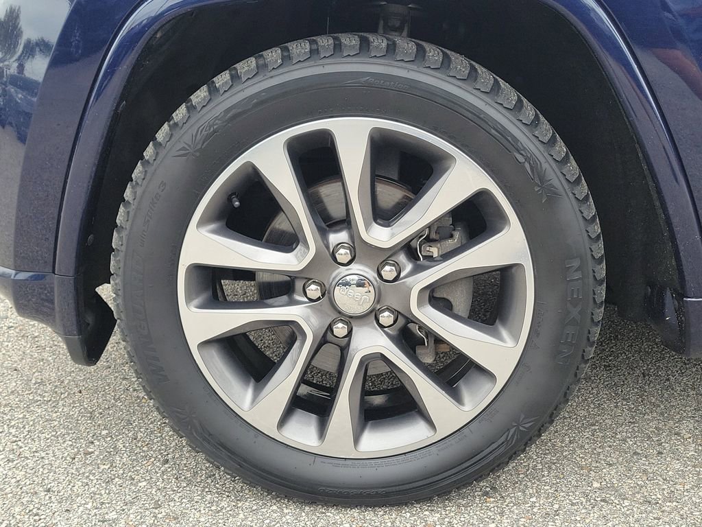 Used 2018 Jeep Grand Cherokee Overland AWD/4WD image 6