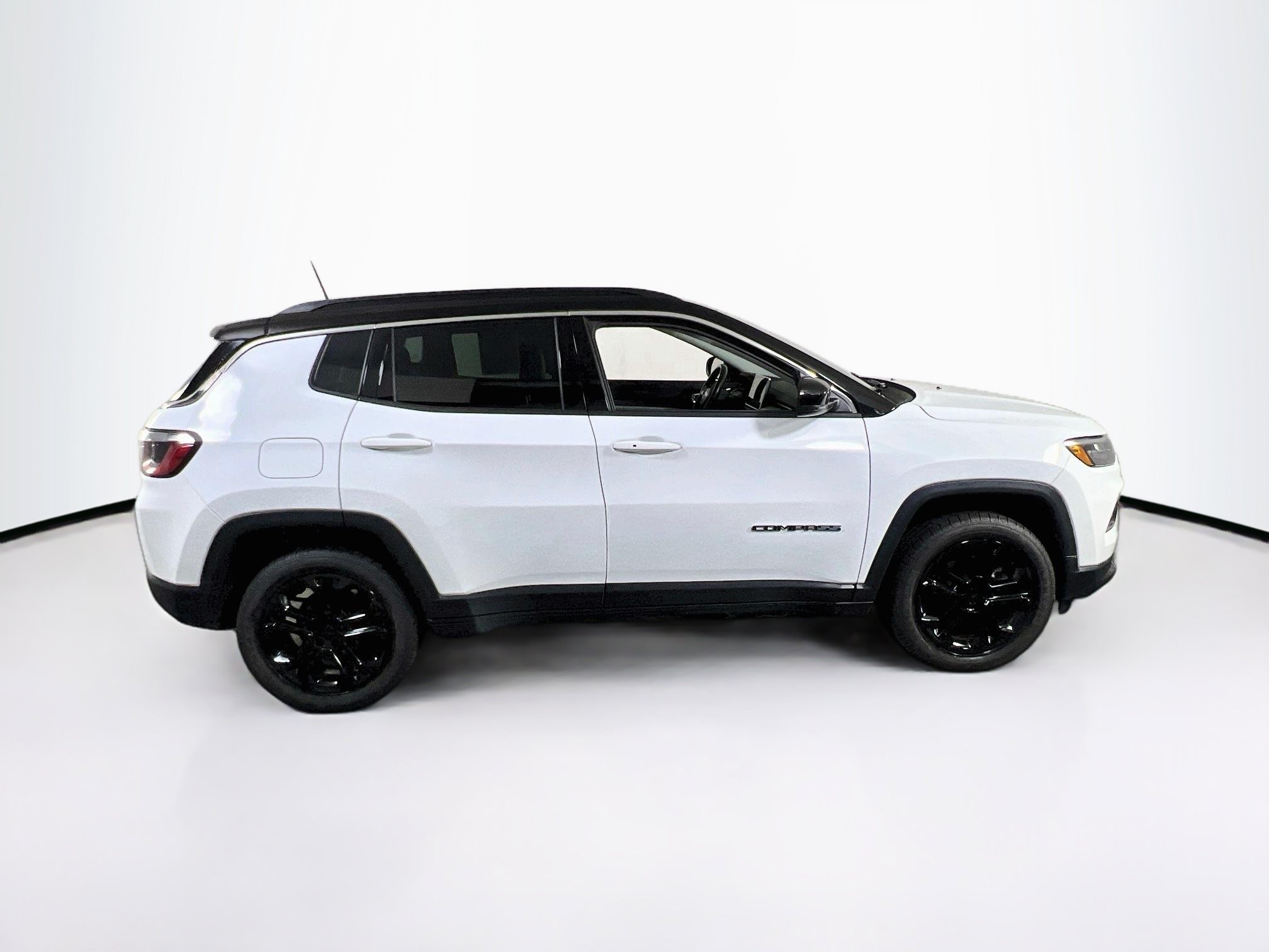 Used 2022 Jeep Compass Limited AWD/4WD image 4