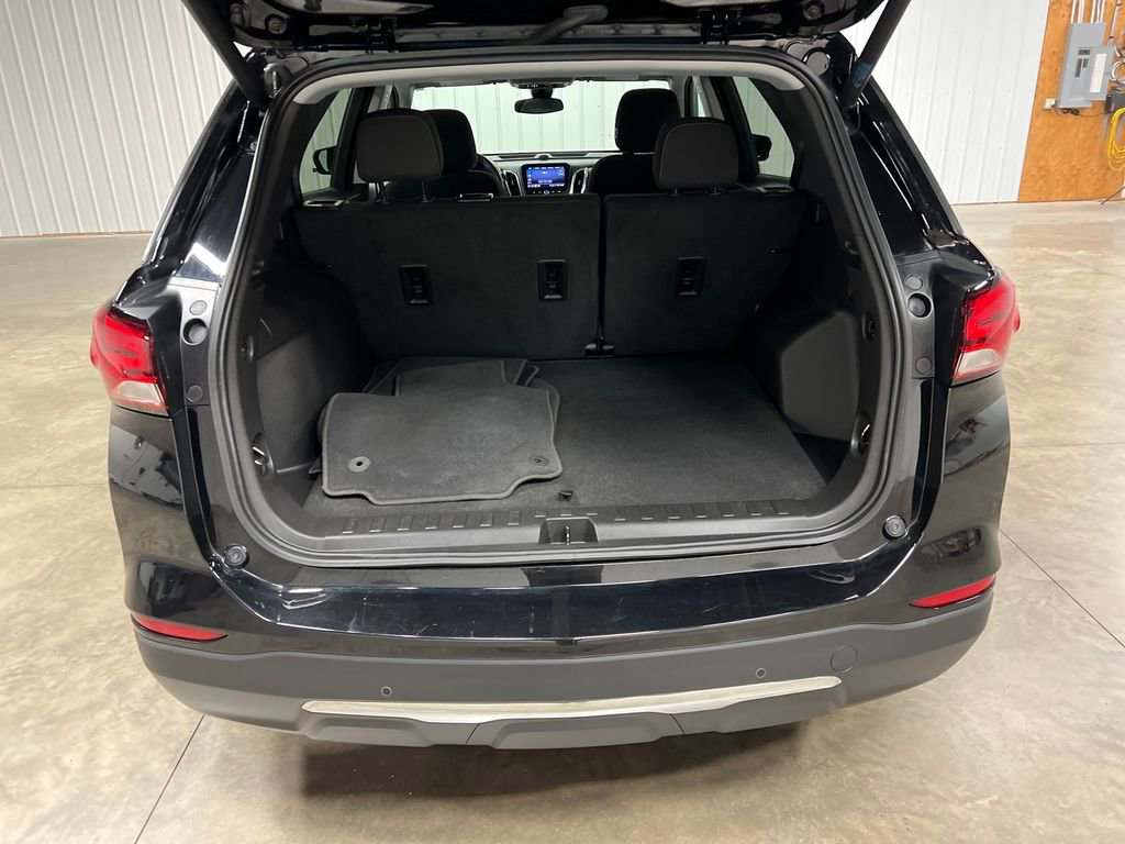 Used 2023 Chevrolet Equinox LT AWD/4WD image 12
