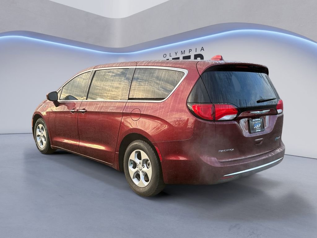 Used 2018 Chrysler Pacifica Touring Plus image 3