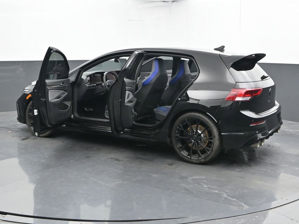 Used 2025 Volkswagen Golf R Black Edition image 56