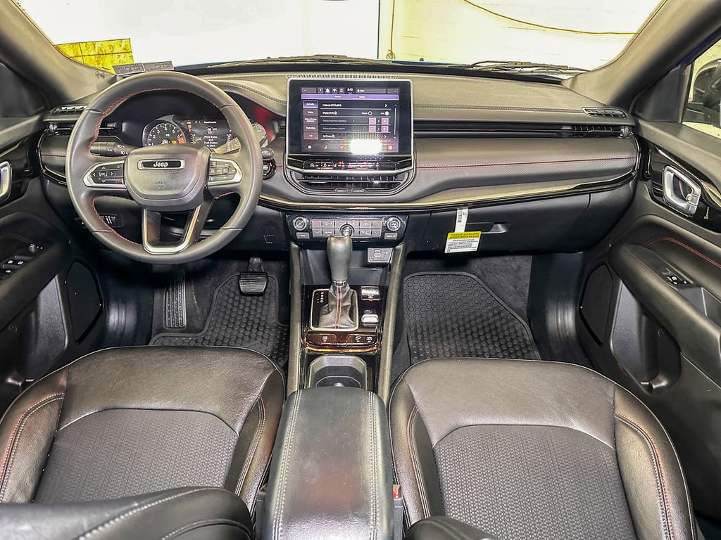 Certified 2024 Jeep Compass Trailhawk AWD/4WD image 33