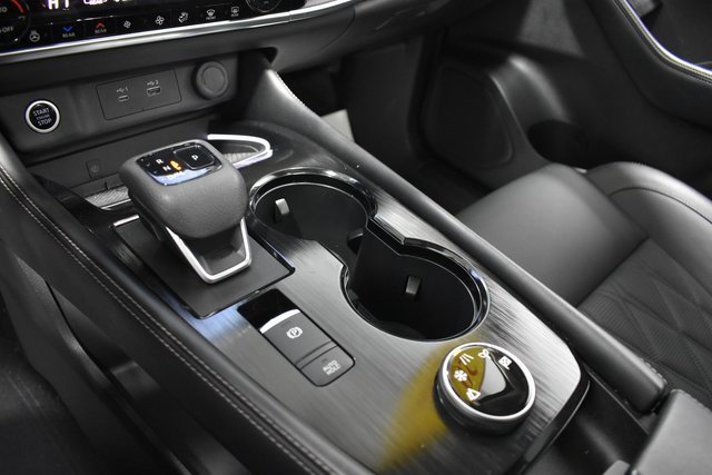 Certified 2023 Nissan Rogue Platinum w/ Platinum Premium Package image 20