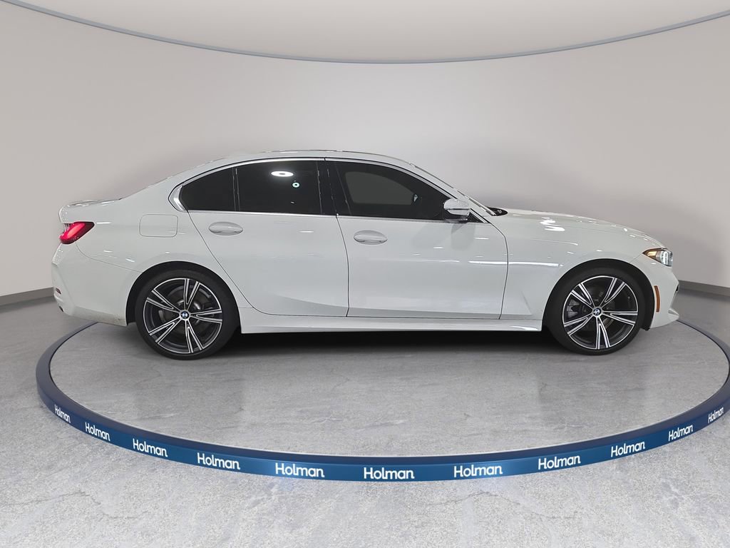 Certified 2024 BMW 330i Sedan w/ Premium Package RWD image 4