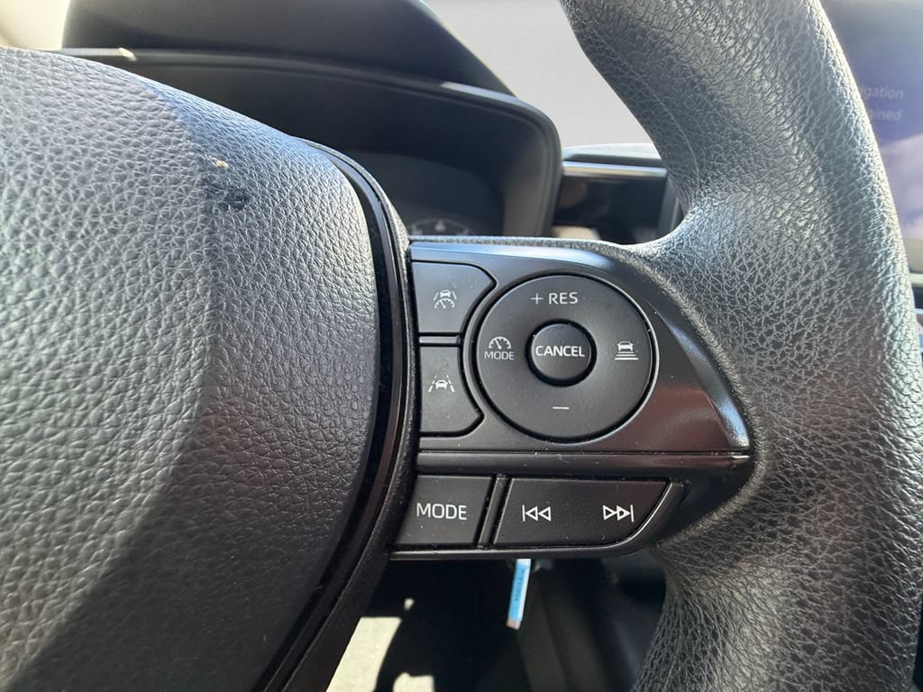 Used 2023 Toyota Corolla LE FWD image 23