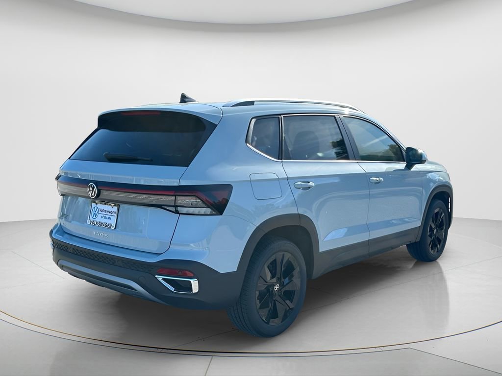 New 2026 Volkswagen Taos SE image 5
