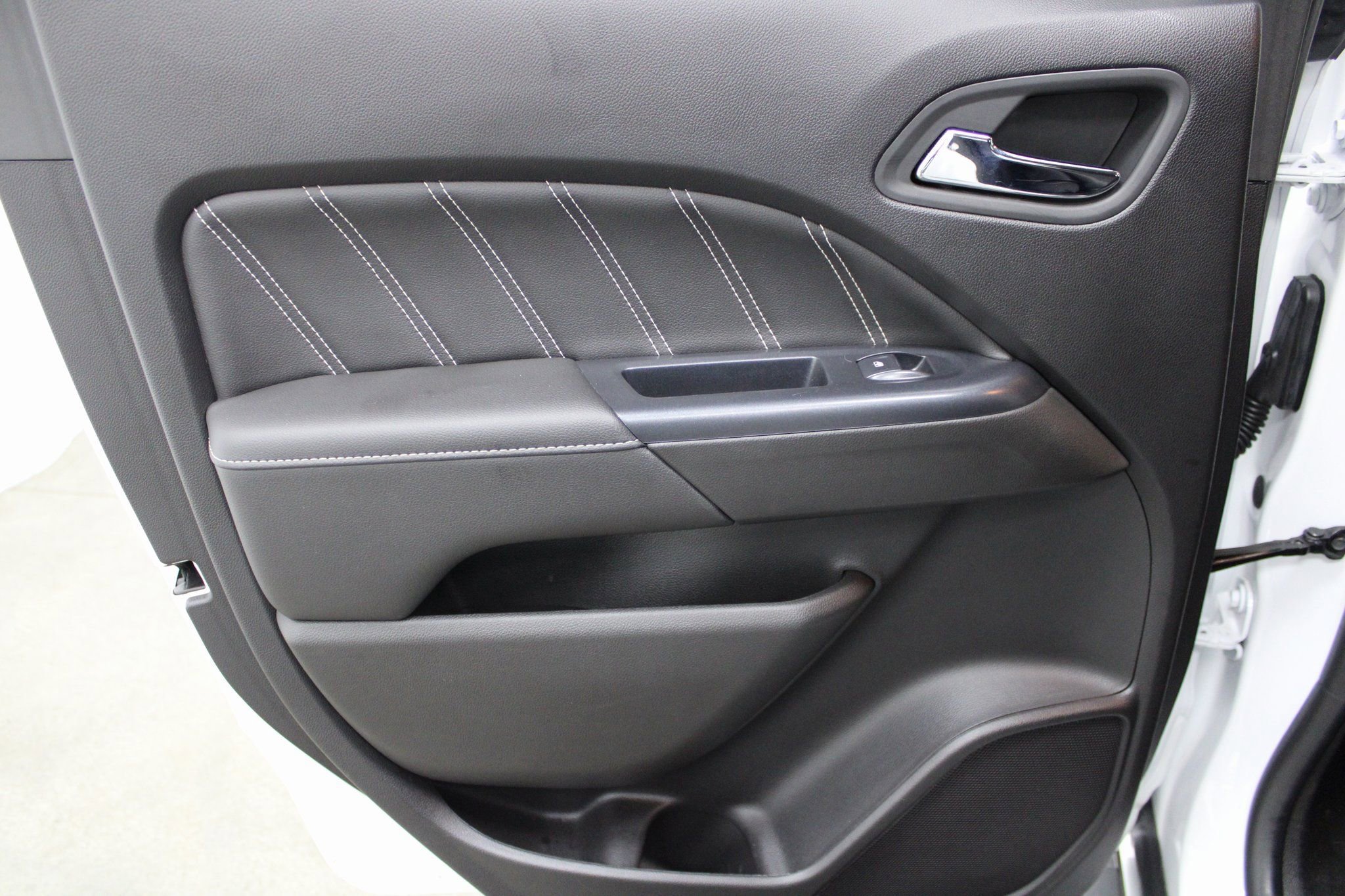 Used 2021 GMC Canyon Denali image 17