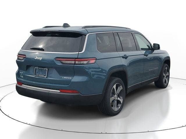 New 2026 Jeep Grand Cherokee L Limited w/ Luxury Tech Group II AWD/4WD image 4
