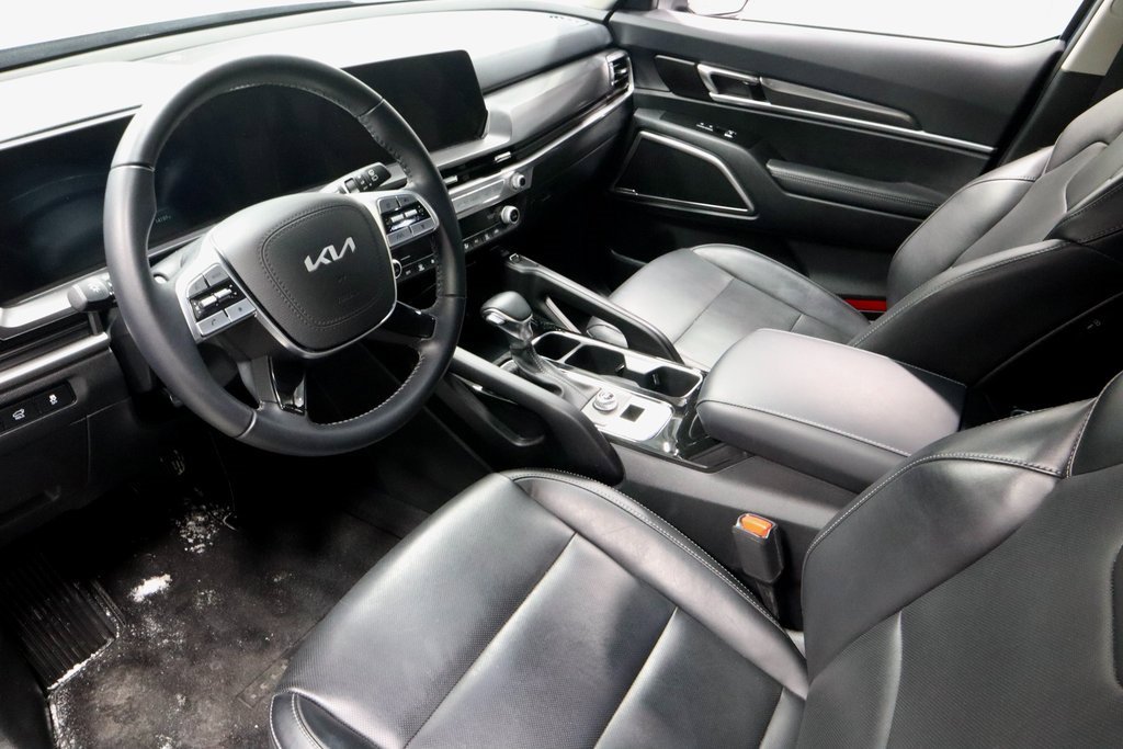 Used 2025 Kia Telluride S image 29