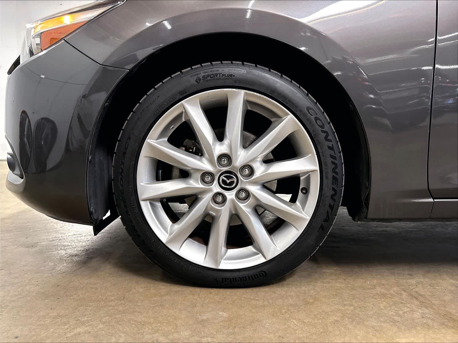 Used 2017 MAZDA MAZDA3 Grand Touring FWD image 11