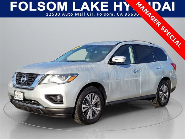 Used 2018 Nissan Pathfinder SL image 1