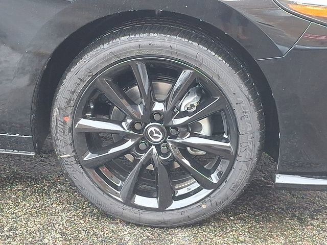 New 2026 MAZDA MAZDA3 Hatchback w/Premium Plus Pkg image 9