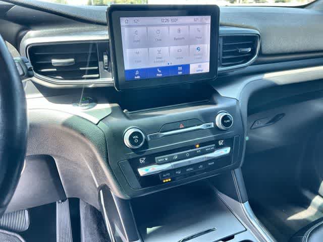 Used 2020 Ford Explorer XLT w/ Equipment Group 202A RWD image 18