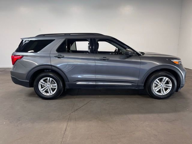 Used 2023 Ford Explorer XLT w/ Equipment Group 202A image 2
