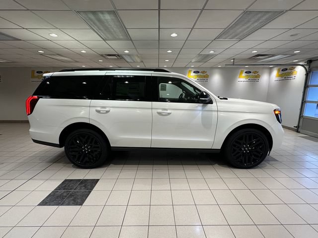 New 2027 Ford Expedition Platinum w/ Stealth Performance Package AWD/4WD image 3