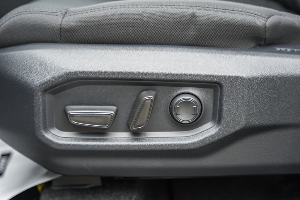 New 2026 Toyota Tundra SR5 AWD/4WD image 36