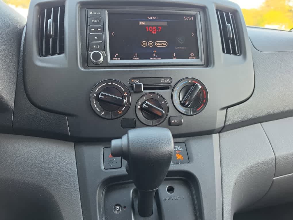 Used 2020 Nissan NV200 S image 19