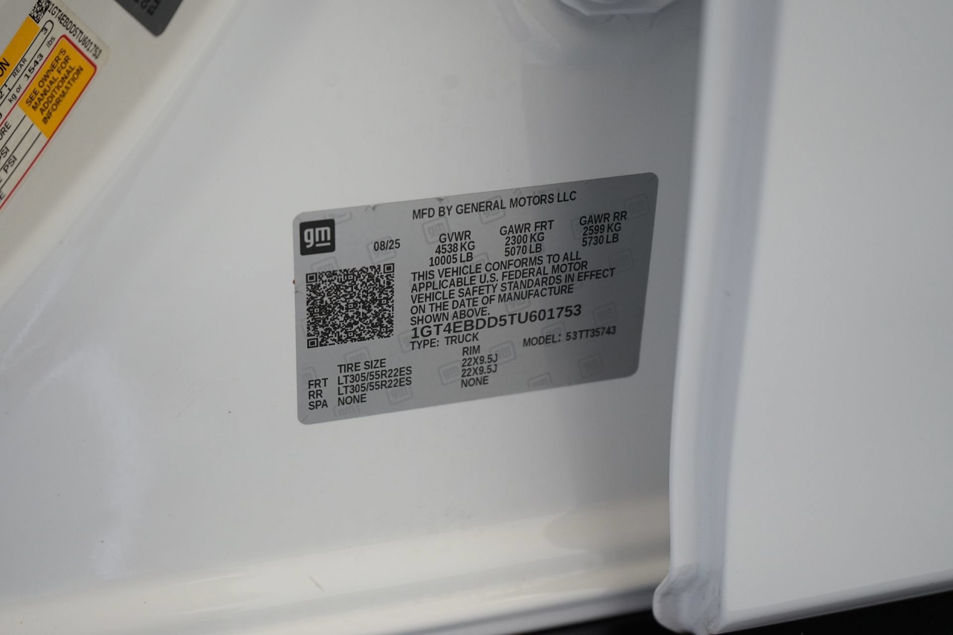Used 2026 GMC Hummer EV 4x4 Crew Cab w/ LPO, Dark Essentials Package image 27