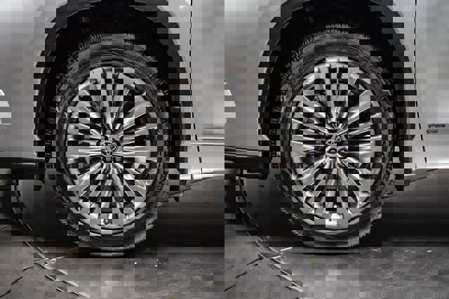 Certified 2022 Toyota Highlander Platinum image 11