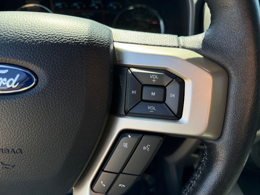 Used 2020 Ford F150 Lariat w/ Equipment Group 502A Luxury AWD/4WD image 16