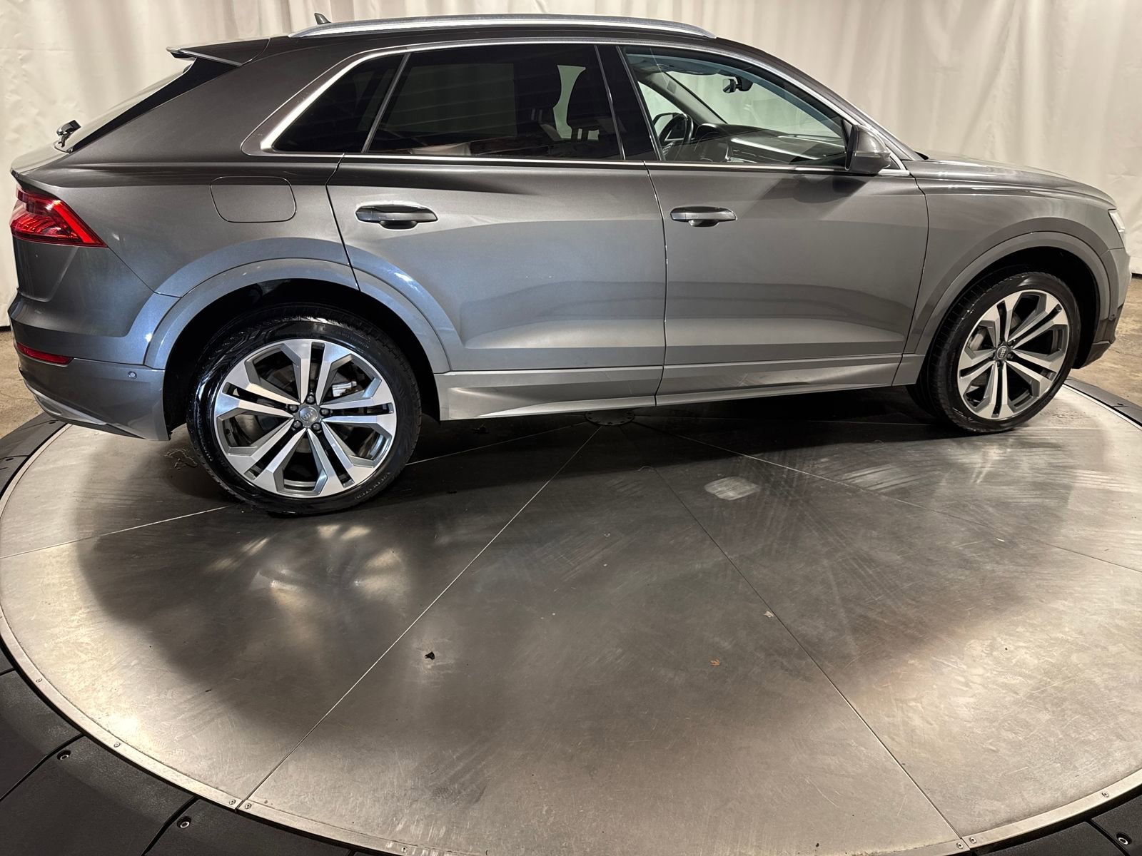 Used 2020 Audi Q8 Prestige w/ Prestige Package image 9