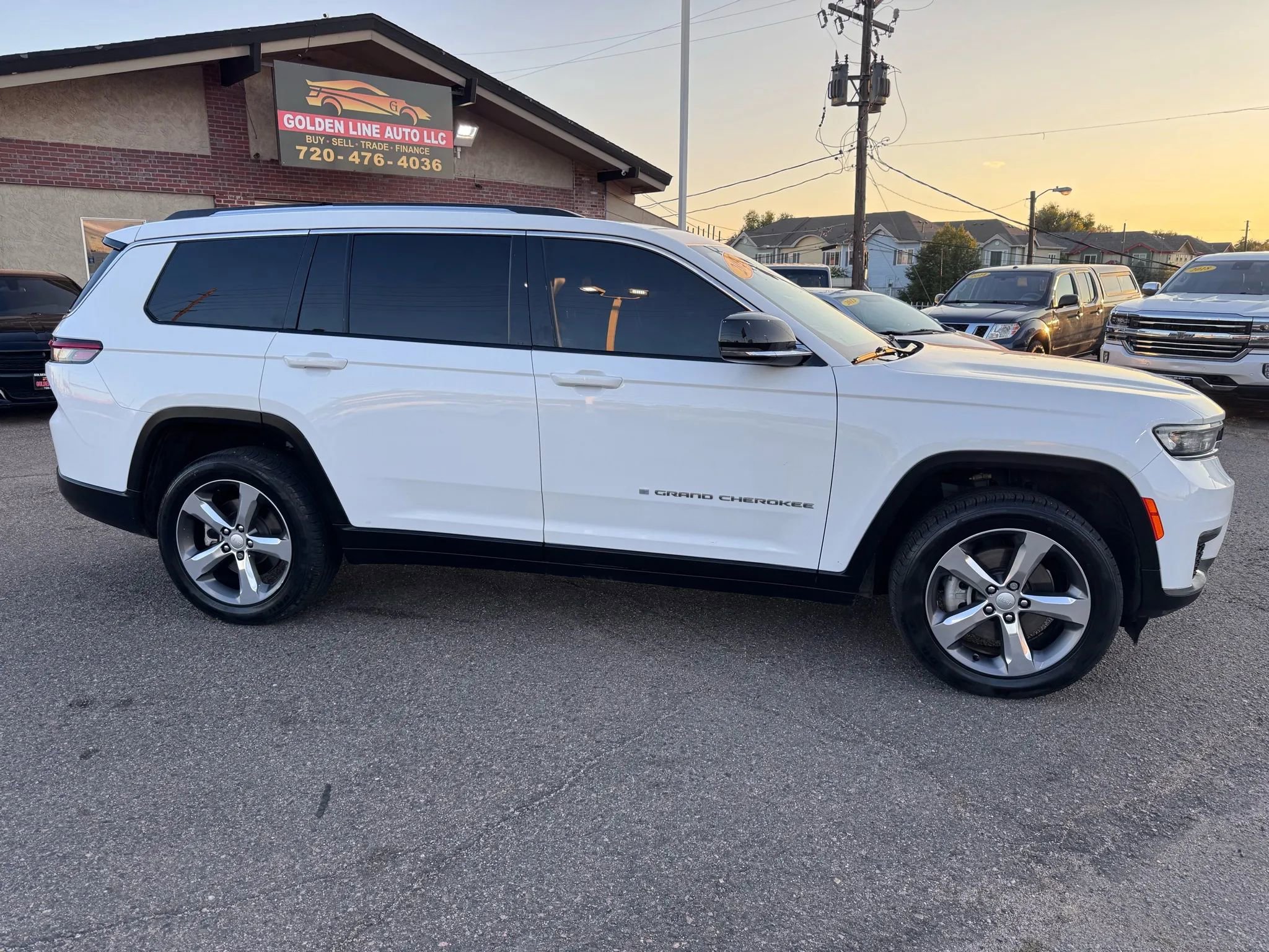 Used 2021 Jeep Grand Cherokee L Limited w/ Trailer Tow Group (B) image 9