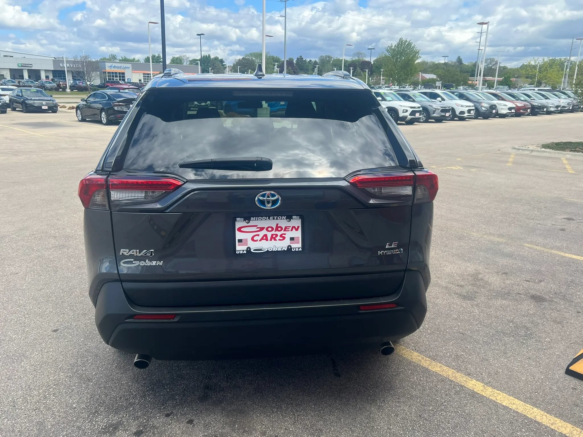 Used 2022 Toyota RAV4 LE AWD/4WD image 4