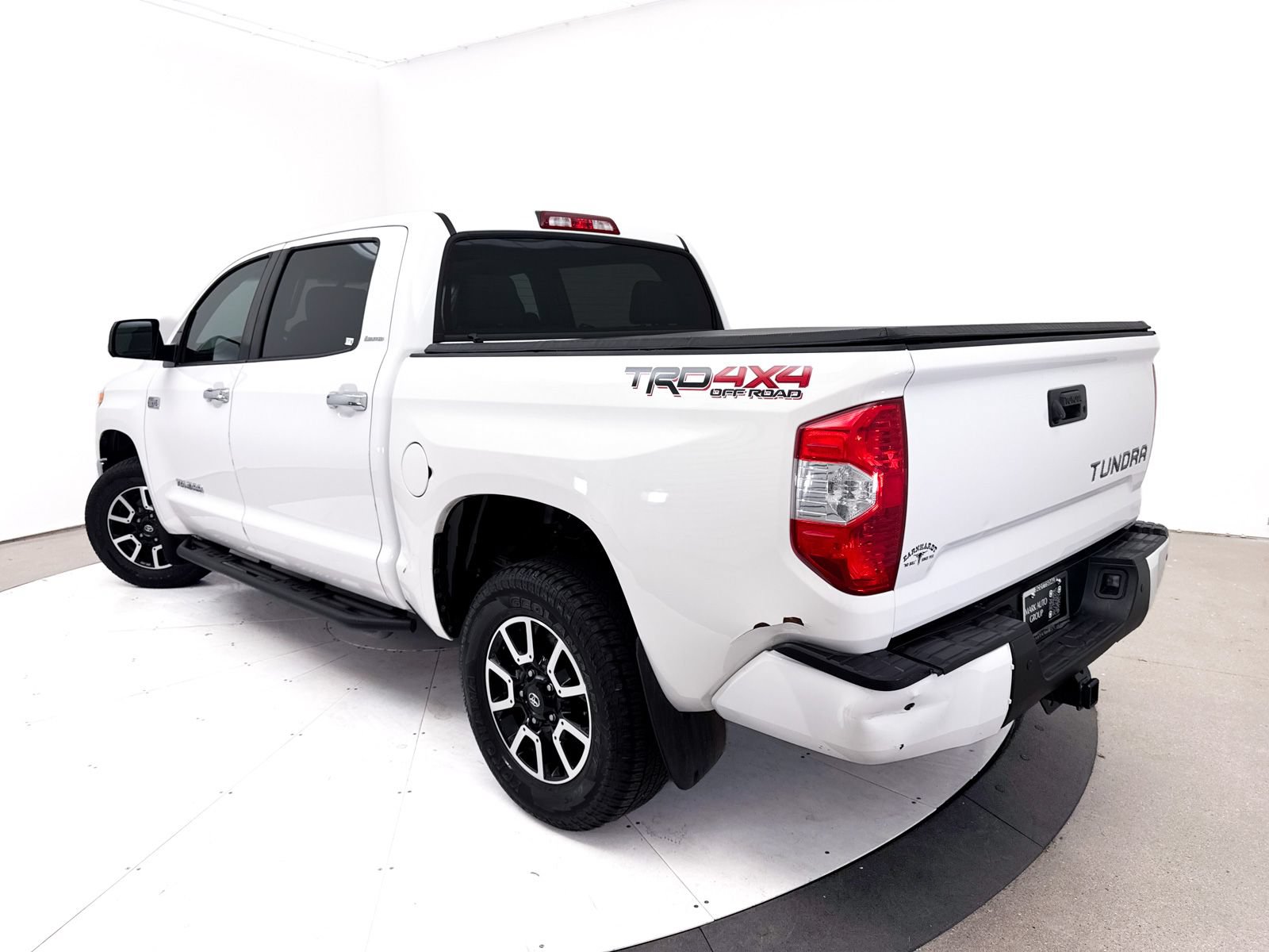 Used 2016 Toyota Tundra Limited w/ Limited Premium Package AWD/4WD image 2