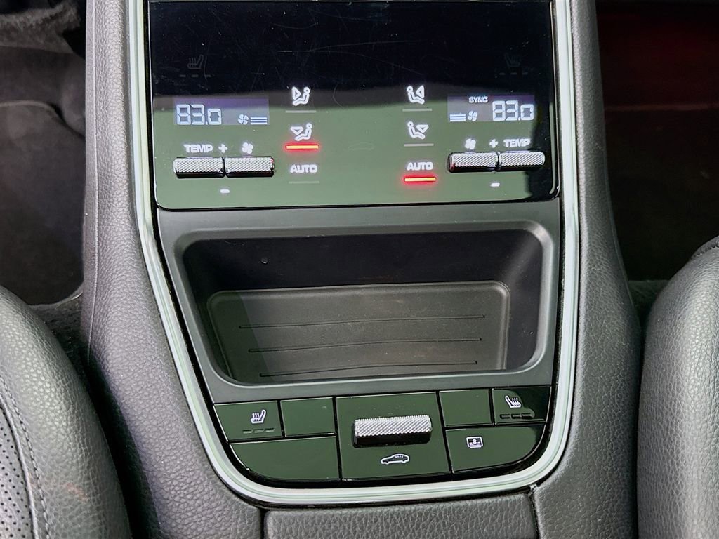 Certified 2023 Porsche Panamera Platinum Edition image 29