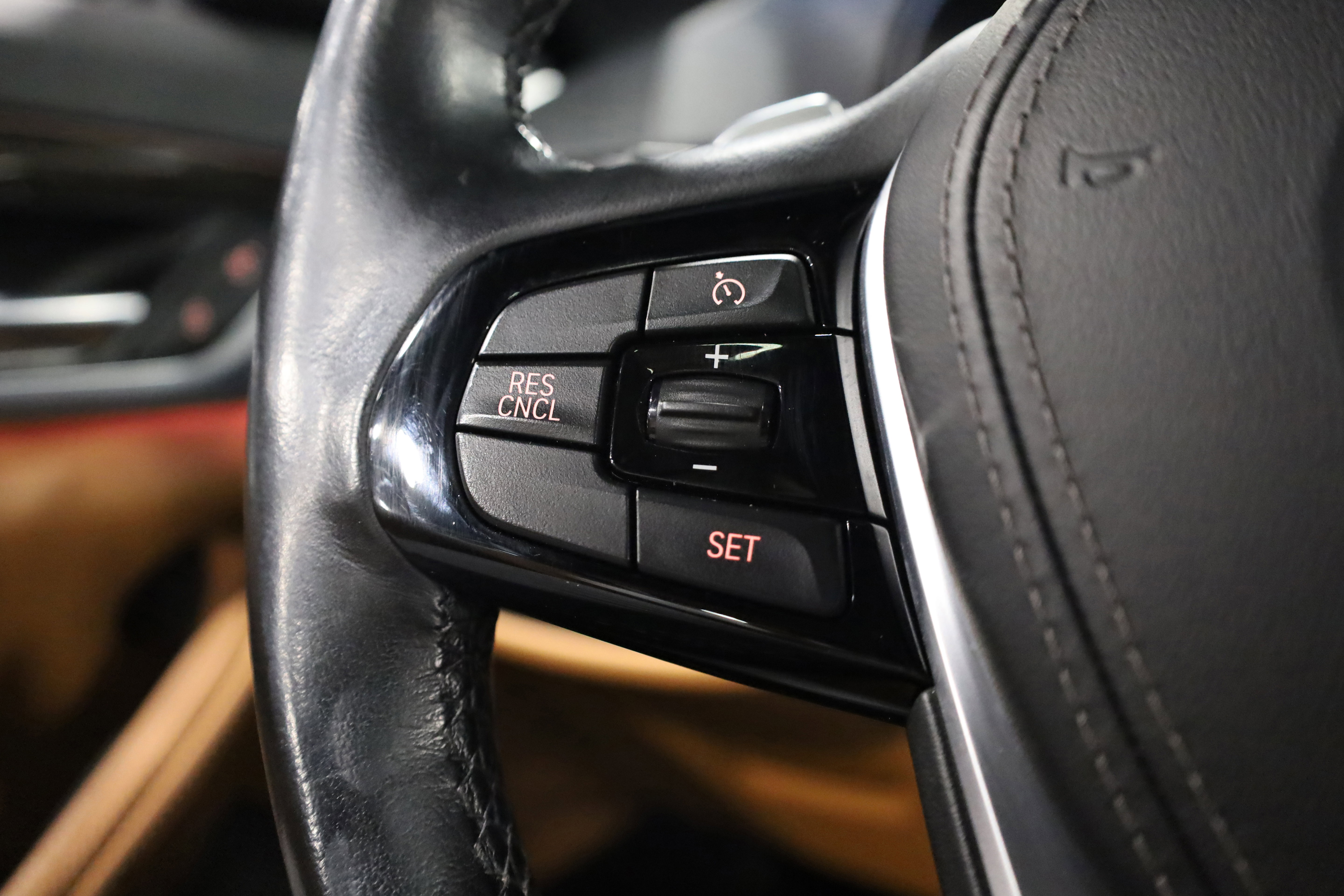 Used 2019 BMW 540i xDrive w/ Convenience Package image 24