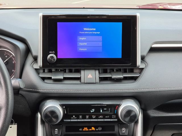 Used 2025 Toyota RAV4 LE image 27