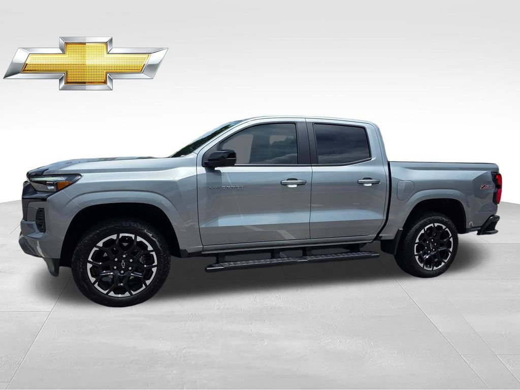 Used 2026 Chevrolet Colorado Z71 w/ Z71 Convenience Package 2 AWD/4WD image 3