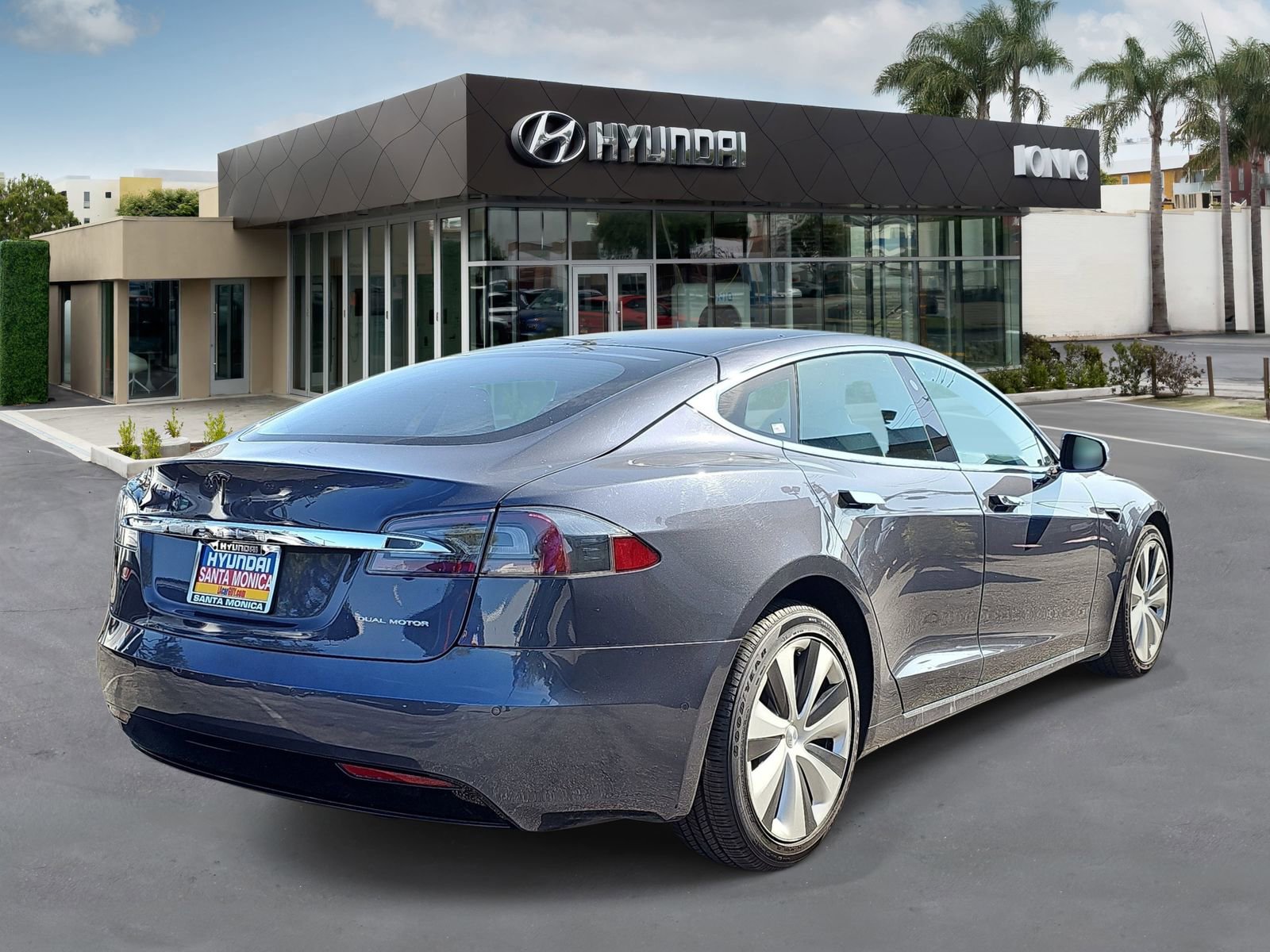 Used 2020 Tesla Model S Long Range Plus AWD/4WD image 3
