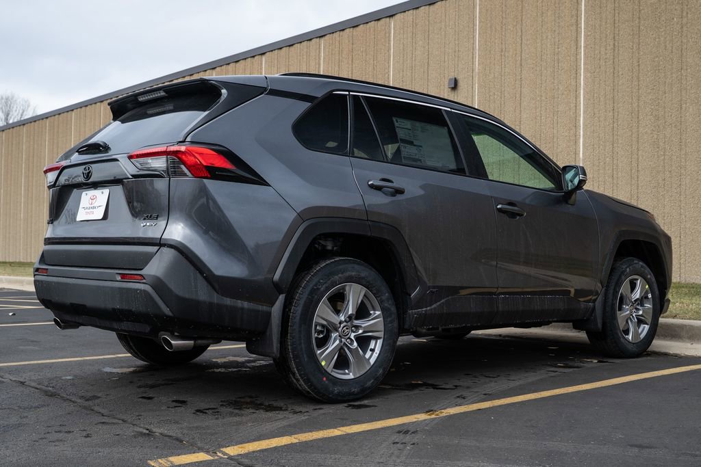 New 2025 Toyota RAV4 XLE w/ Convenience Package image 7