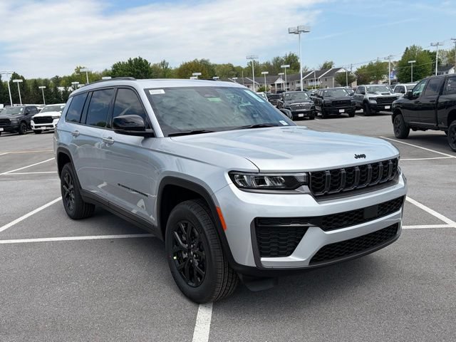 New 2026 Jeep Grand Cherokee L 4WD image 2